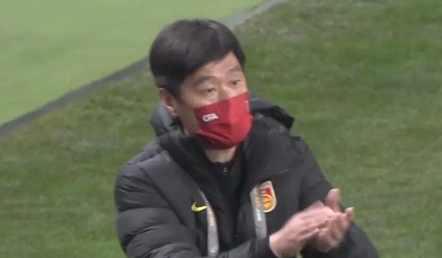 作为首个提前锁定2018年暑期档的真人电影，《动物世界》从海报中就带来了别样的惊喜
